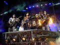 vegas show open(good).jpg (29820 bytes)