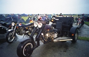 Well, what else can you do with a hulking great V8 engine? *heavy* engineering!