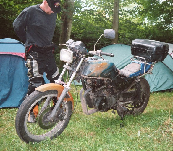 Honda CB250RS Ratbike... winner of the roughest bike prize!