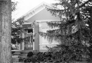 Meder House