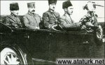 Ba�komutan, Fevzi �akmak, Yaver Salih Bozok �zmir Kordonboyu'nda (10 Eyl�l 1922)
