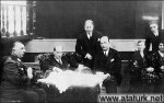 Atat�rk �zmir T�rk Oca��nda �ayda. Sa��nda Fahrettin Altay Pa�a Solunda Kaz�m Dirik (2 �ubat 1931)

