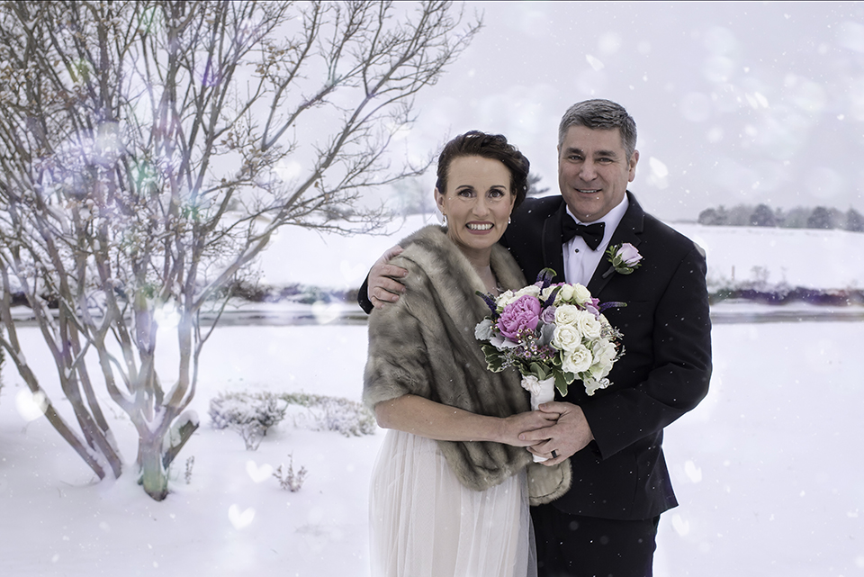 Wedding photography in the snow