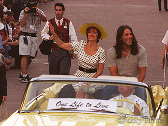 Robin Strasser