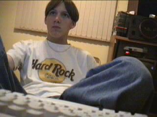 psaux04.jpg (11965 bytes)