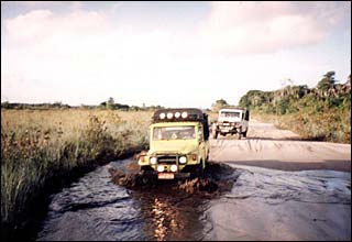 Off Road a caminho da Pen&iacute;nsula de Mara&uacute;