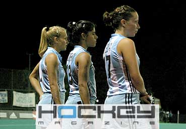 Me gusta mucho el hockey, esta -la rubia de la izquierda- es Marien Bianchini de la seleccion nacional, mi jugadora favorita. Amo como juega. (Ilustracion comentario 14) 