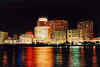 dubai_at_night.jpg (28727 bytes)