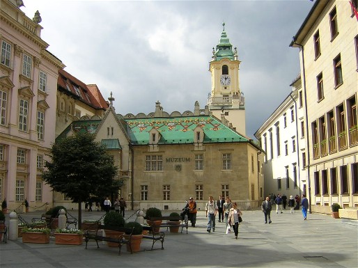 Primacialne namestie and the eastern side of the Town Hall
