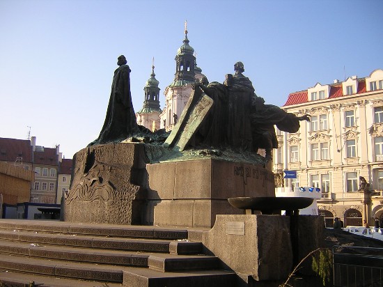 Jan Hus monument, Old Town Square
