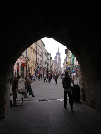 ul Florianska seen through the arch of the Florian Gate