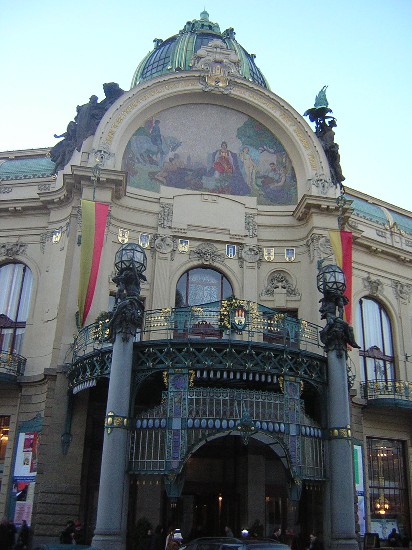 Obecni Dum (Municipal House)