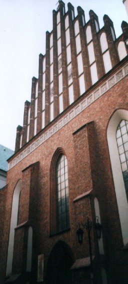the Gothic facade of Warsaw Cathedral