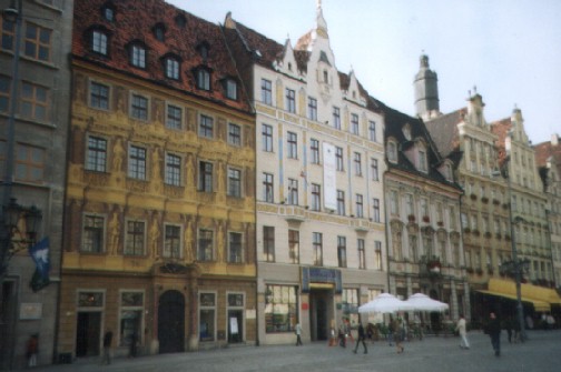 more buildings around the rynek