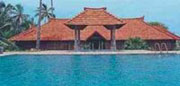 Poovar Island Resort, Paruthiyoor