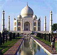 TajMahal courtesy www.mukuni.com/kali.htm