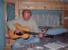 ROY_GUITAR.jpg (122046 bytes)