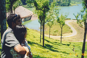 Sweta and Sudharshan in Munnar, Kerela 