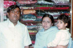 Sweta with her parents
