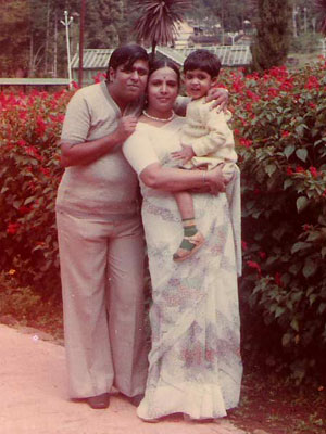 Sweta with her parents