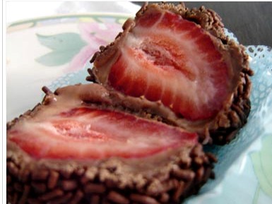 Brigadeiro com Morango
