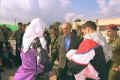 idf-duvdevan-Peres.jpg (25179 bytes)