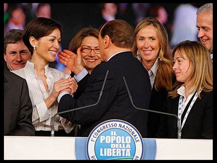 Massimi Livelli Istituzionali. Sempre e Comunque... $tessa Funzione dei Maschi.