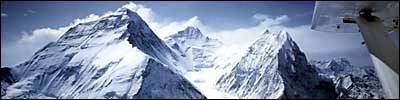 Mt Everest.jpg (12344 bytes)
