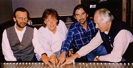 REUNIDOS CON GEORGE MARTIN