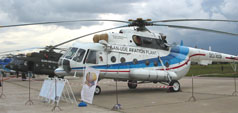 Mi-8 y los otros helic�pteros "MI" en MAKS-2003