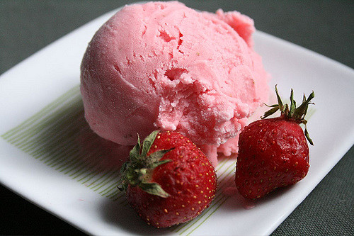 Strawberry Frozen Yogurt