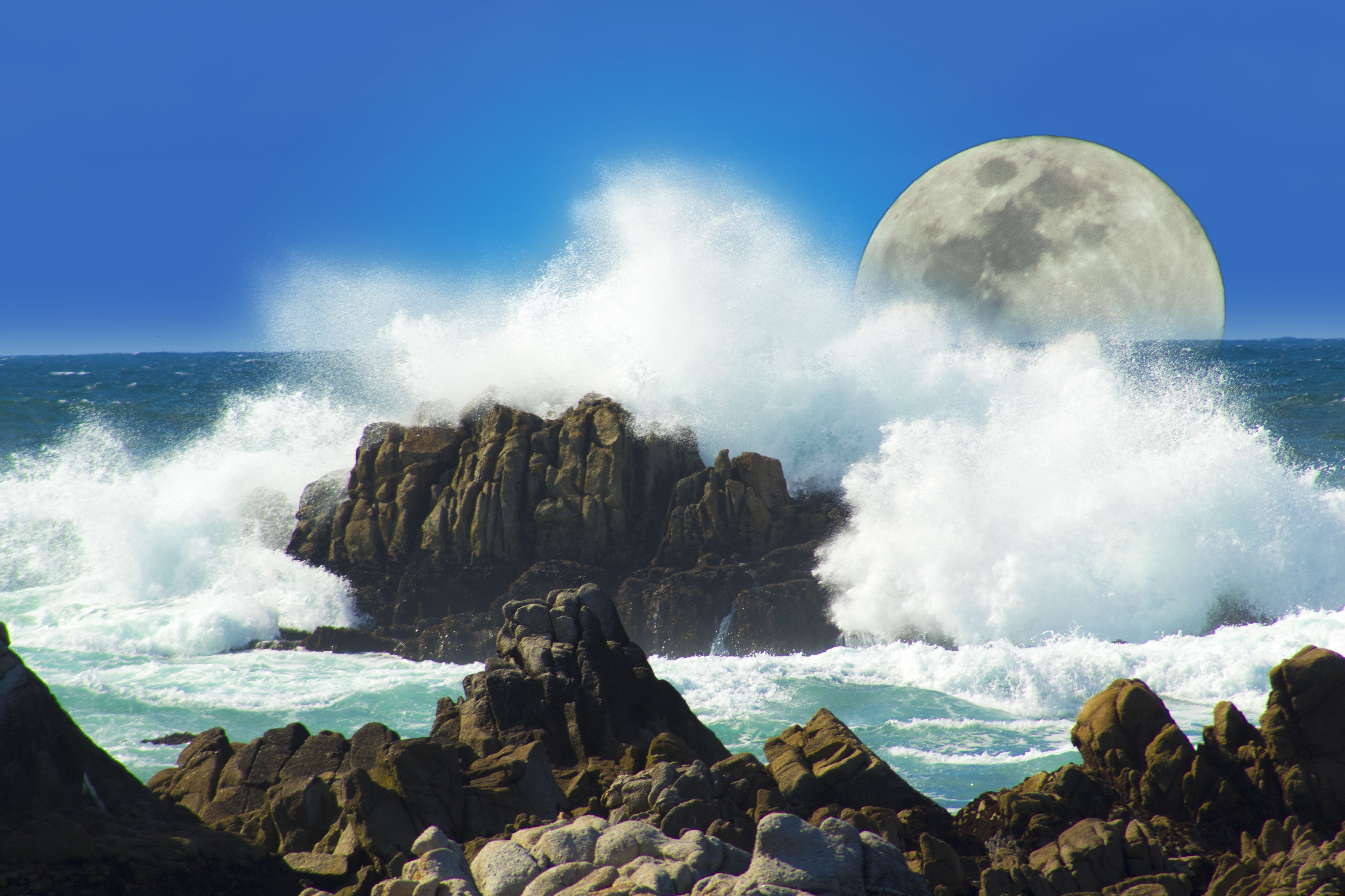 moon and waves