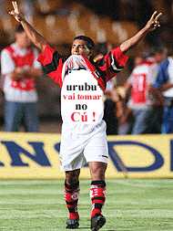 A camisa que romario n�o p�de mostrar!