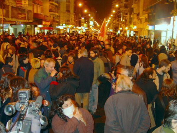 Repudio Represi�n 14/06/2002