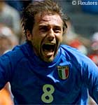 Foto: Conte esulta dopo il gol
