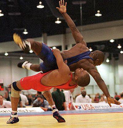 wresteling