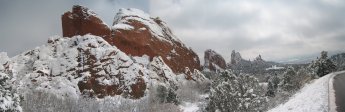Garden of the Gods panoromic view with too much snow to climb