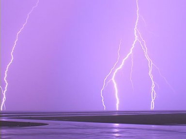 random lightning strike image from the web