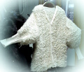 vison tricote et perles;knit mink and pearls
    