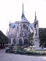 Notre Dame patio trasero