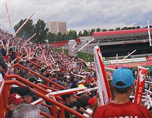Thundersticks take to the air as Stamps fans get bored