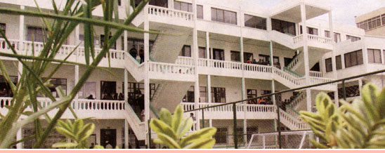 EDIFICIO DE LA CARRERA DE DERECHO c/ Loaysa esq. final Potosi, La Paz, Bolivia.Universidad Mayor de san Andres (UMSA)Ver mapa, direccion, telefonos, fax y correos.