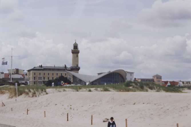 Leuchtturm und Teepott