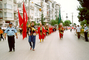 9.Uluslararas� �nye K�lt�r Sanat ve Turizm Festivali a��l�� y�r�y���nden bir ba�ka g�r�nt�