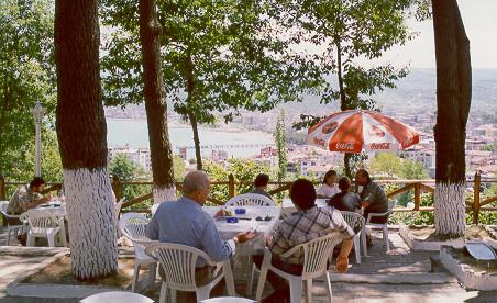 �ak�rtepe Sami Soysal Aile �ay Bah�esinden Bir g�r�nt�