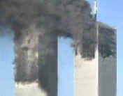 2473652_trade_center_brennend_vor_e.jpg (12382 Byte)
