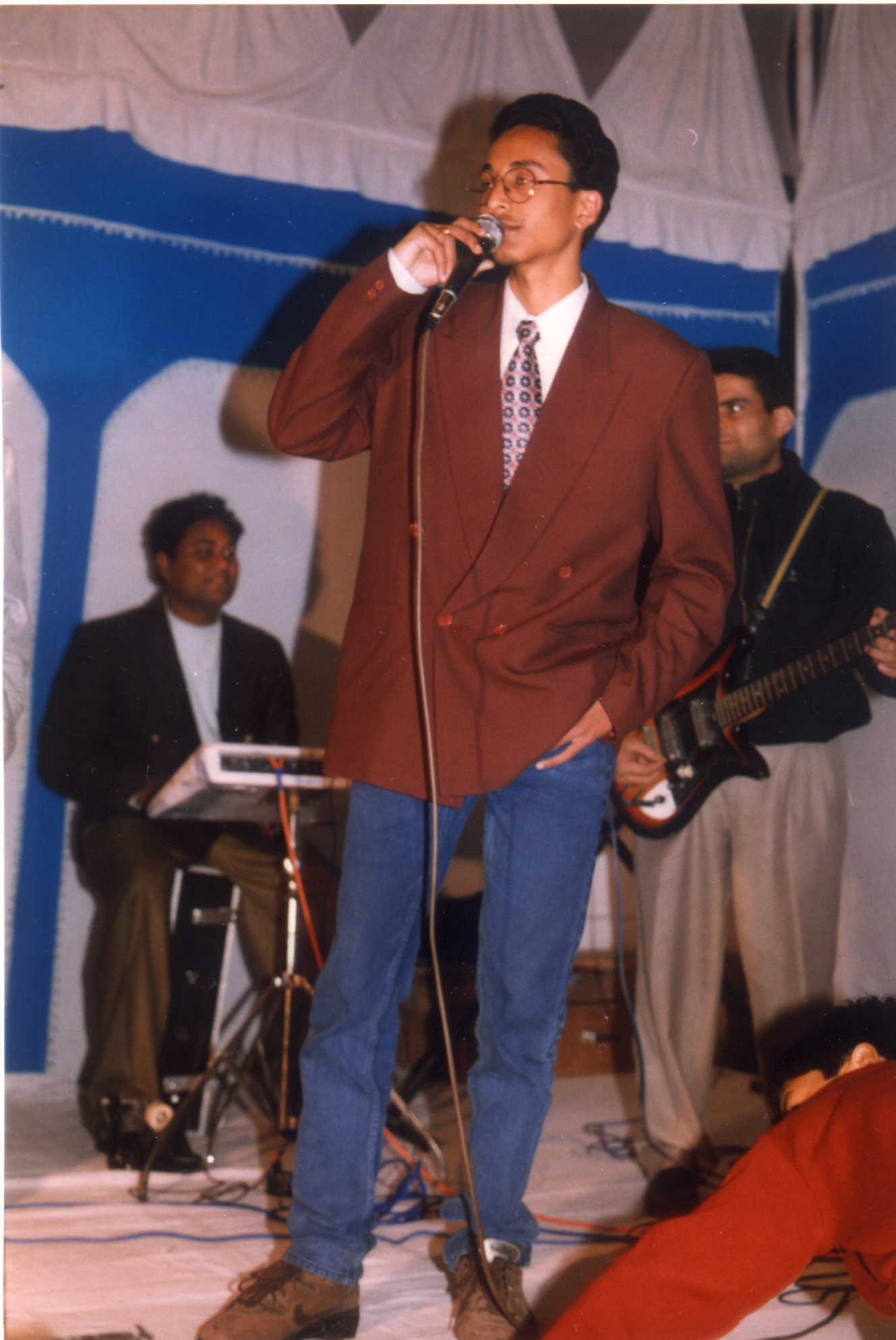 vaibhav1.jpg (134735 bytes)