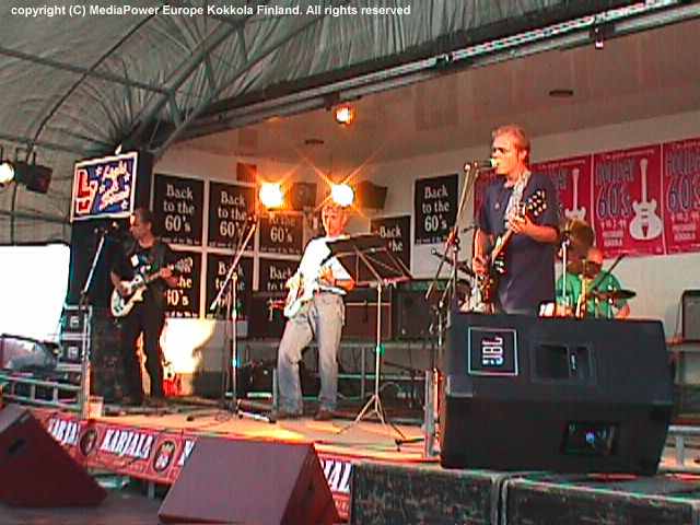 Vanaja Diesel at Mustakari 1999 performing "Lodi"