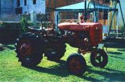 tractor Farmall "A" (es de mi t�o)