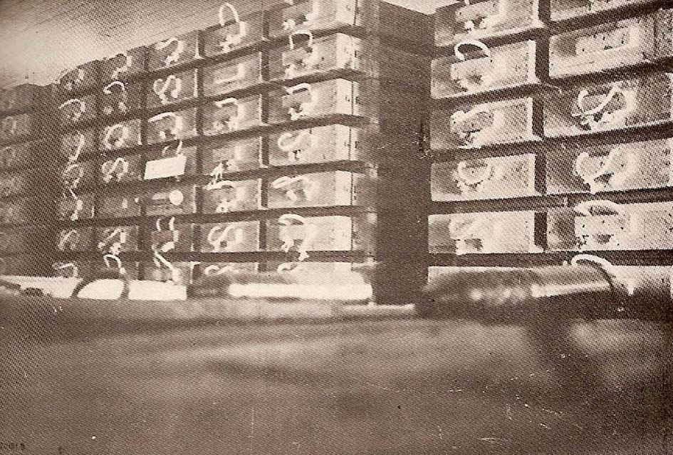 Cientos de cajas de municiones ecuatorianas capturadas por los peruanos en 1941